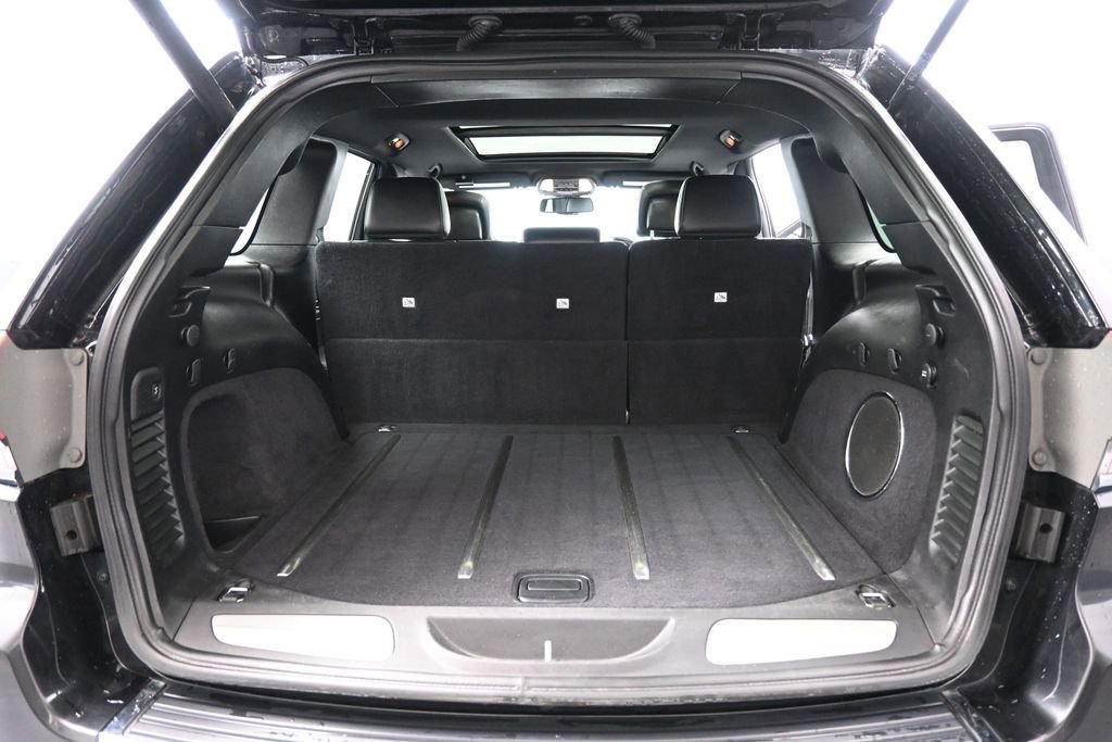Used 2015 Jeep Grand Cherokee Overland AWD/4WD image 23