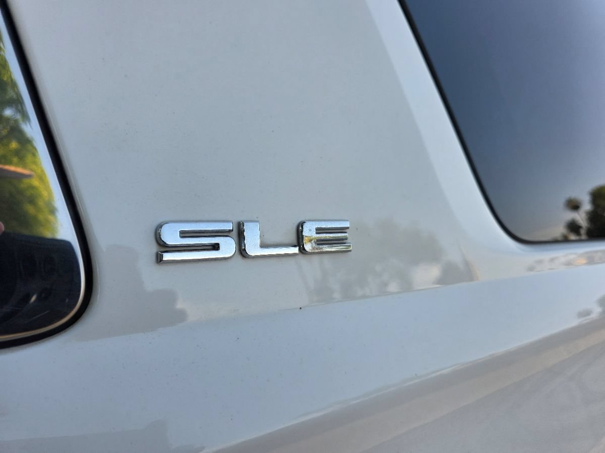 Used 2015 GMC Yukon SLE RWD image 35