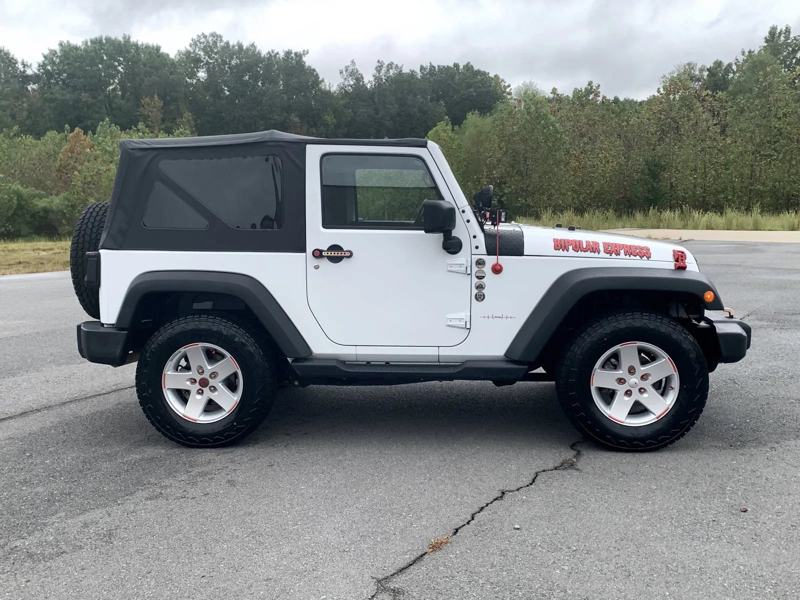 Used 2017 Jeep Wrangler Sport w/ Quick Order Package 23S AWD/4WD image 8