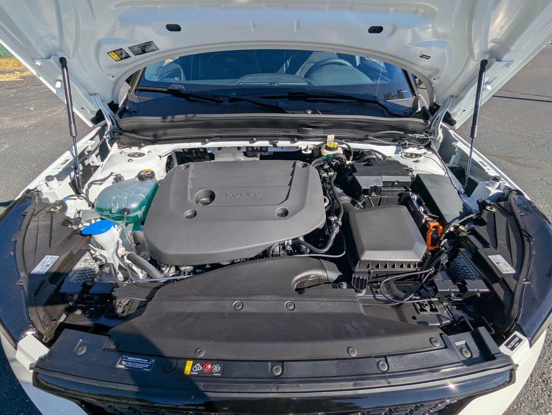 New 2026 Volvo XC40 B5 Ultra w/ Protection Package Premier image 25