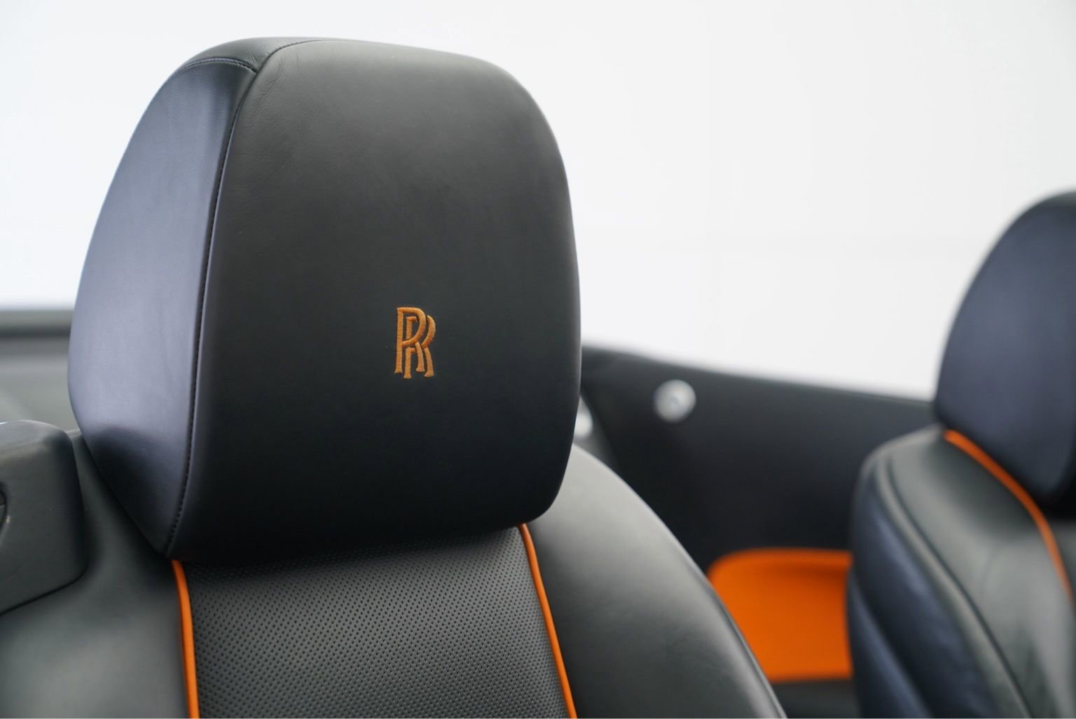 Used 2020 Rolls-Royce Dawn image 86