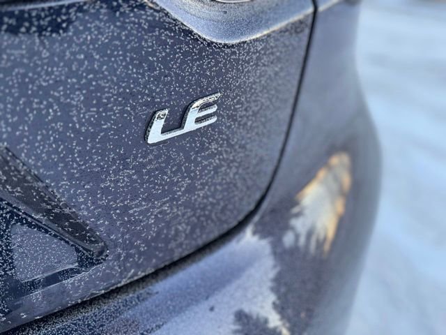 Used 2021 Toyota Corolla LE w/ Carpet Mat Package (TMS) image 38