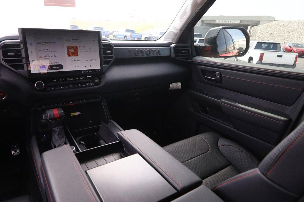 Used 2023 Toyota Sequoia TRD Pro AWD/4WD image 29