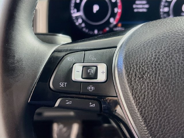 Used 2019 Volkswagen Atlas SEL FWD image 17