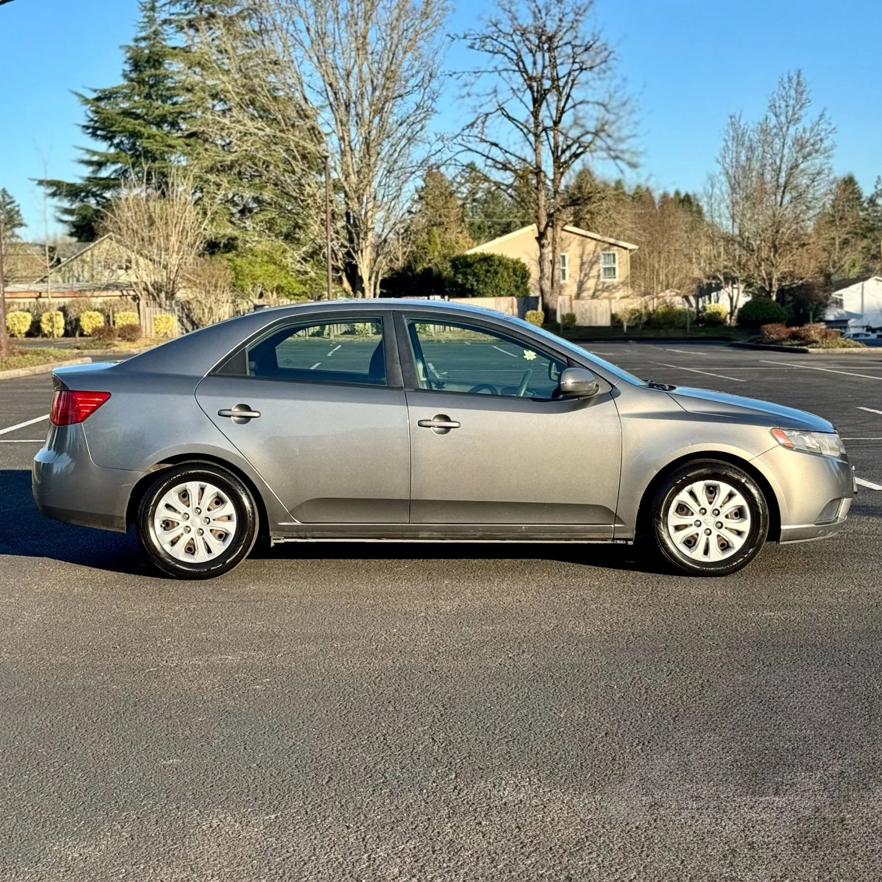 Used 2013 Kia Forte EX image 6