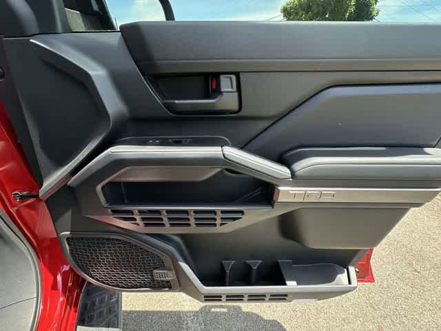 Used 2025 Toyota 4Runner TRD Off-Road Premium AWD/4WD image 22