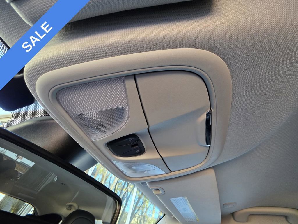 Used 2021 Jeep Cherokee Latitude Plus image 29