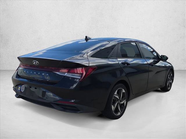 Used 2023 Hyundai Elantra SEL w/ Convenience Package FWD image 5