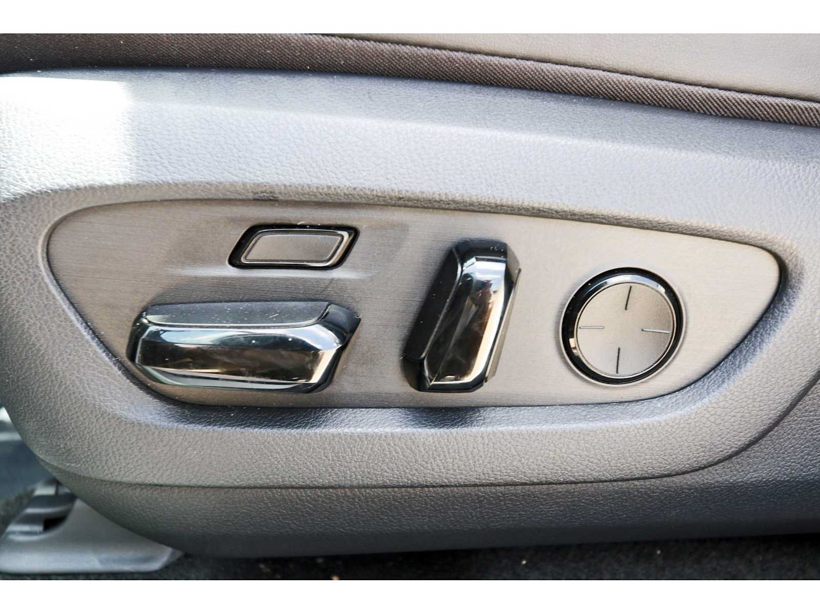 Used 2023 Lexus RX 350 FWD w/ Accessory Package (Z1) image 28