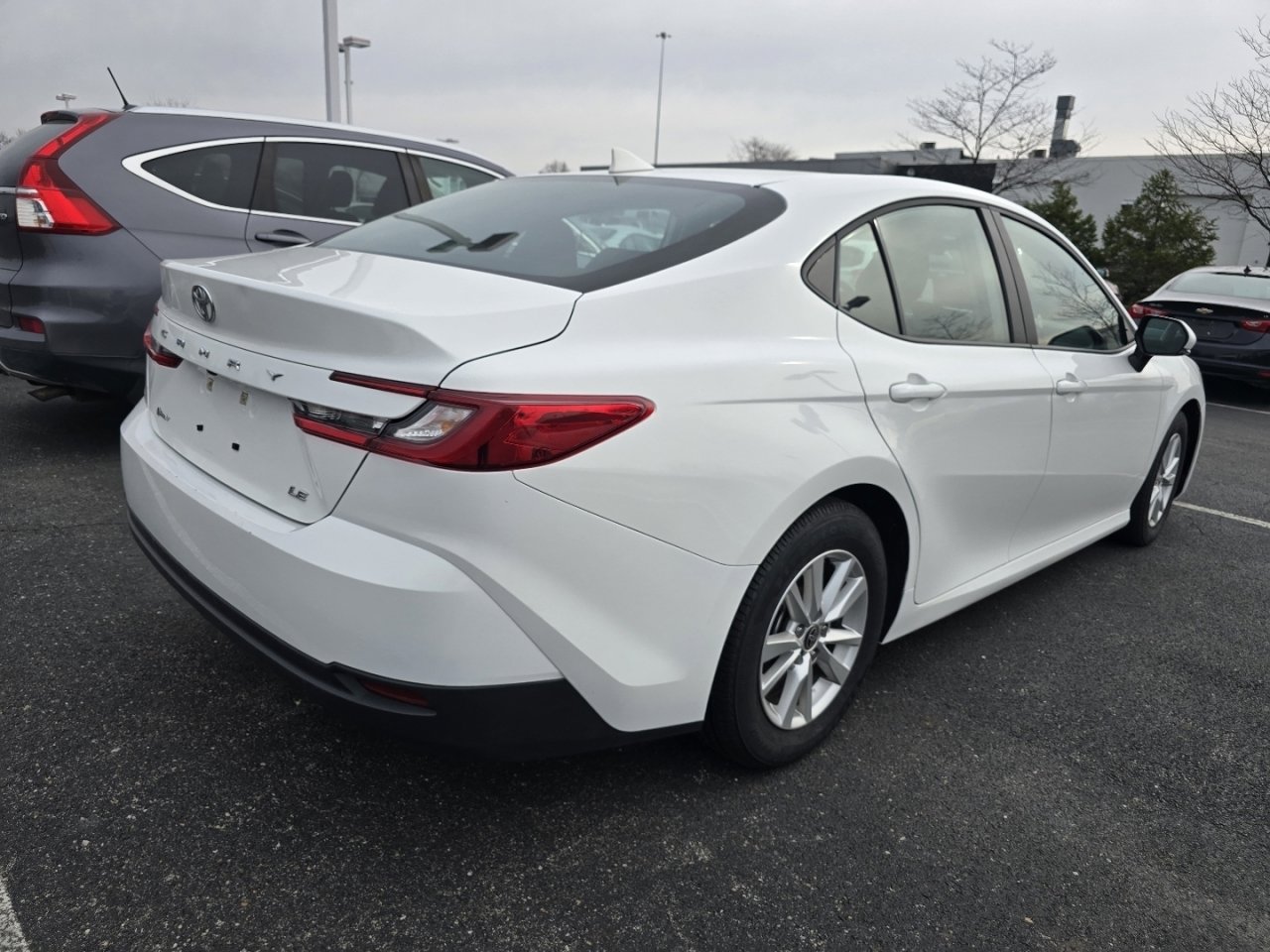 Used 2025 Toyota Camry LE image 7
