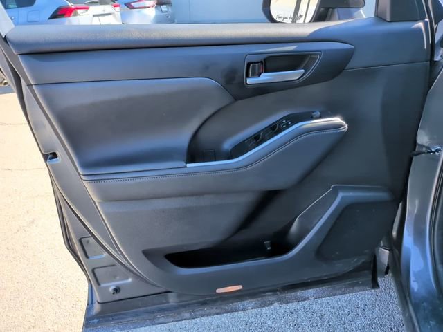Used 2024 Toyota Highlander XSE image 12