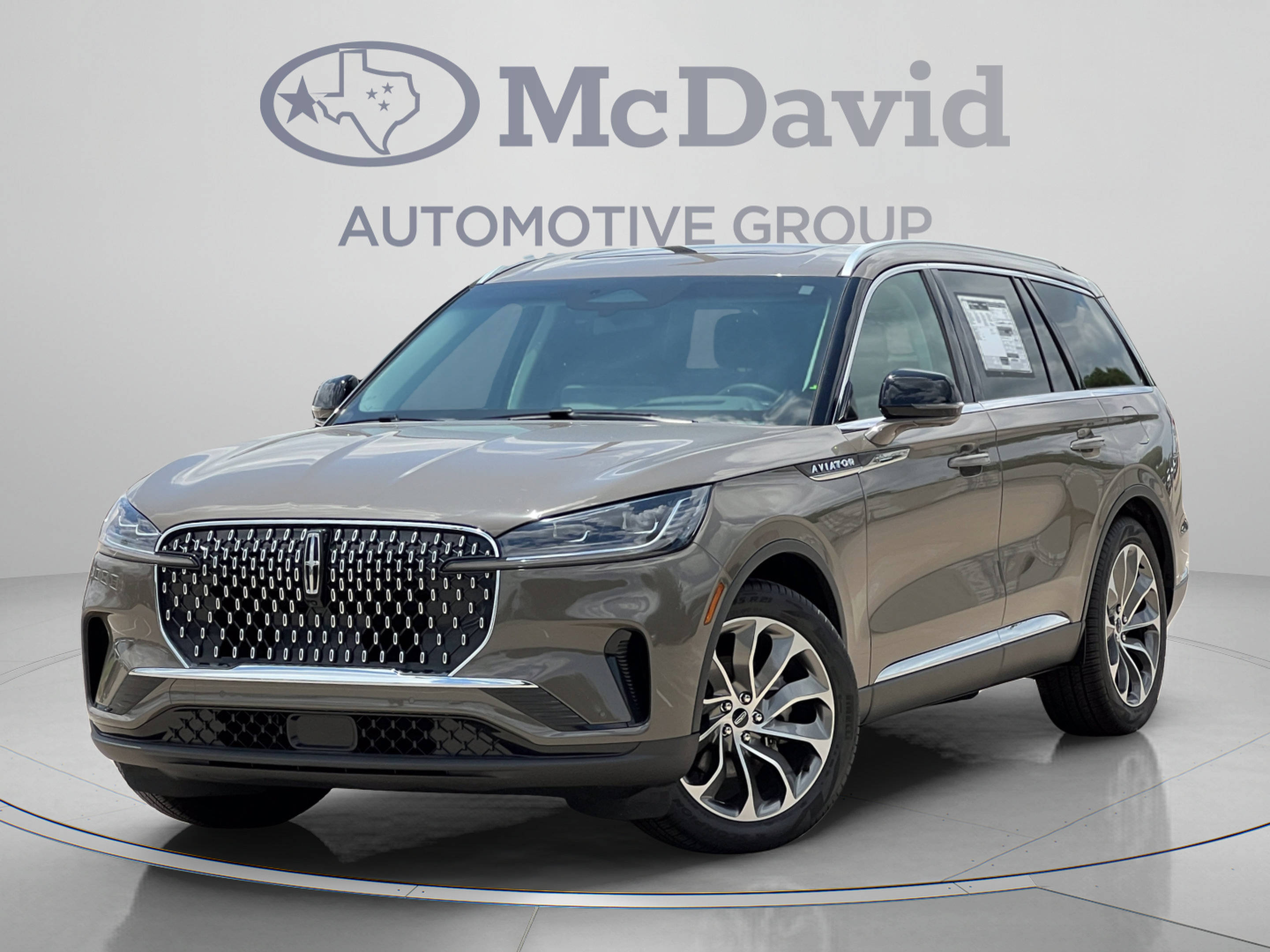 New 2025 Lincoln Aviator Reserve w/ Illumination Package RWD image 2