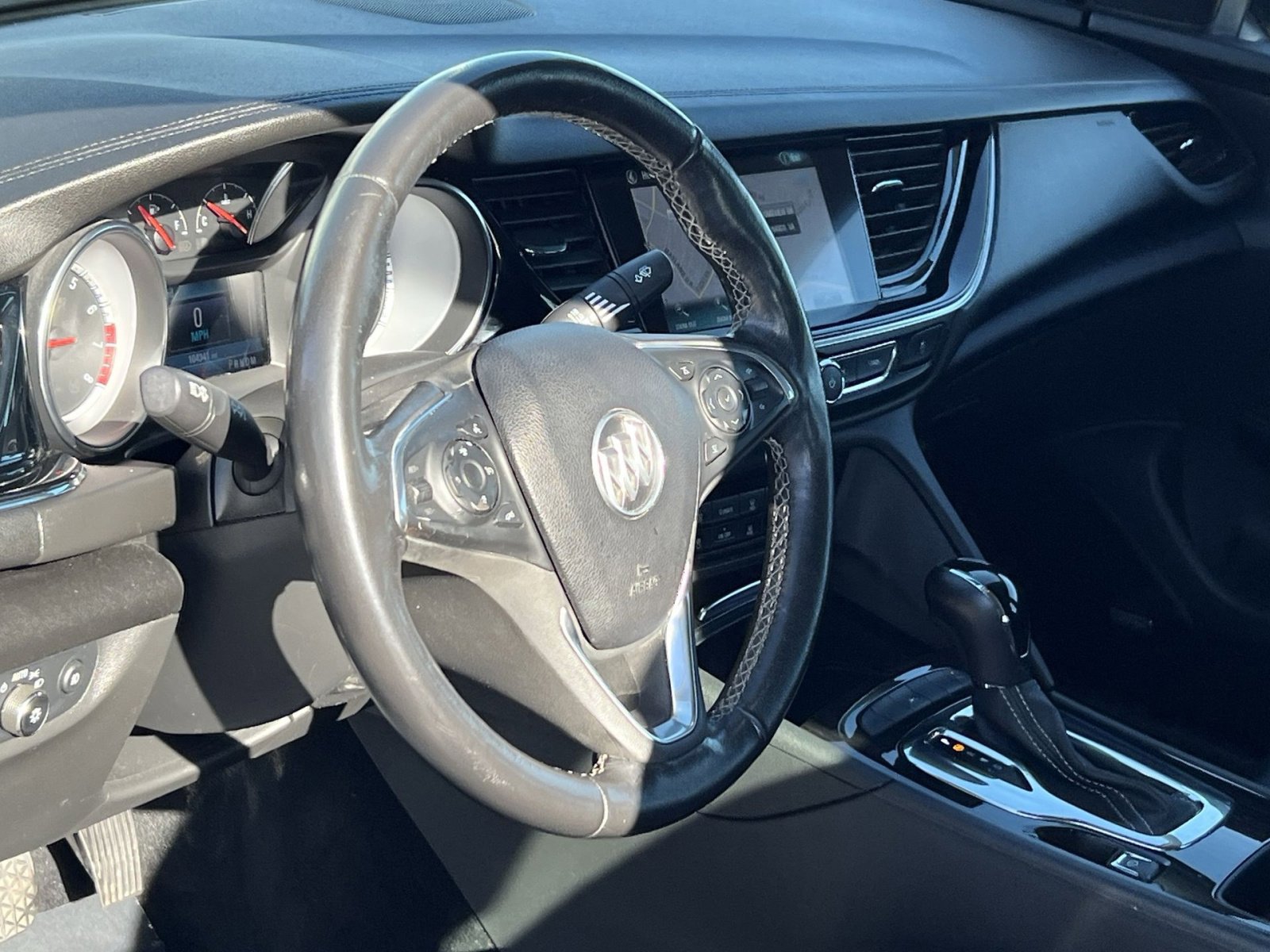 Used 2018 Buick Regal Essence w/ Driver Confidence Package #1 image 17