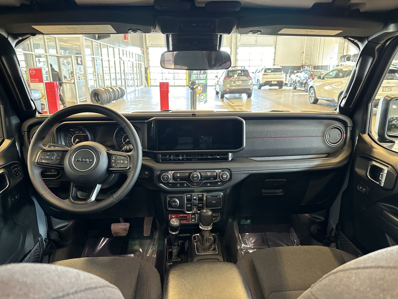 Used 2025 Jeep Wrangler Rubicon image 21