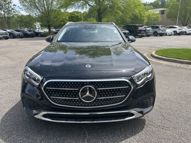 Used 2025 Mercedes-Benz E 450 4MATIC All-Terrain Wagon image 2