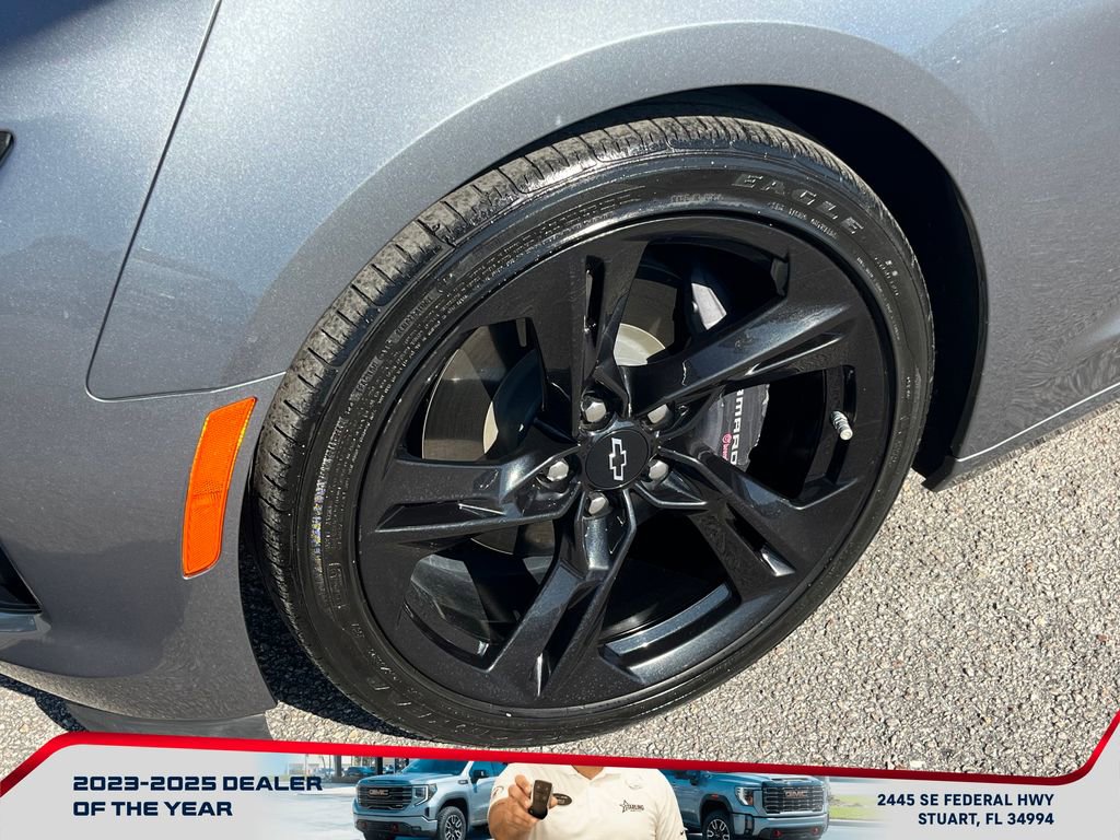 Used 2022 Chevrolet Camaro LT w/ RS Package image 14