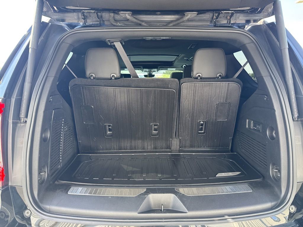 Used 2021 GMC Yukon SLT w/ SLT Luxury Plus Package AWD/4WD image 38