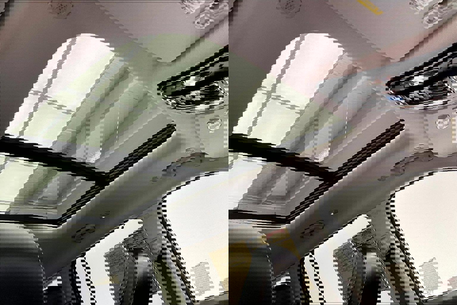 Used 2024 Jeep Grand Cherokee L Limited w/ Luxury Tech Group II image 24