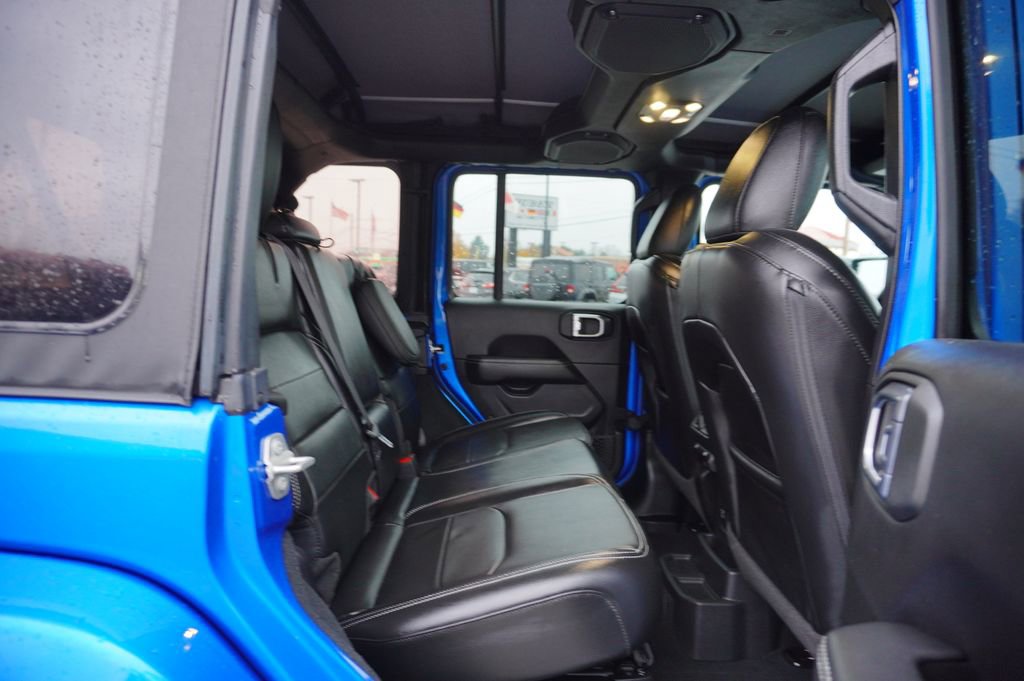 Used 2023 Jeep Wrangler Unlimited Sahara w/ Cold Weather Group image 27