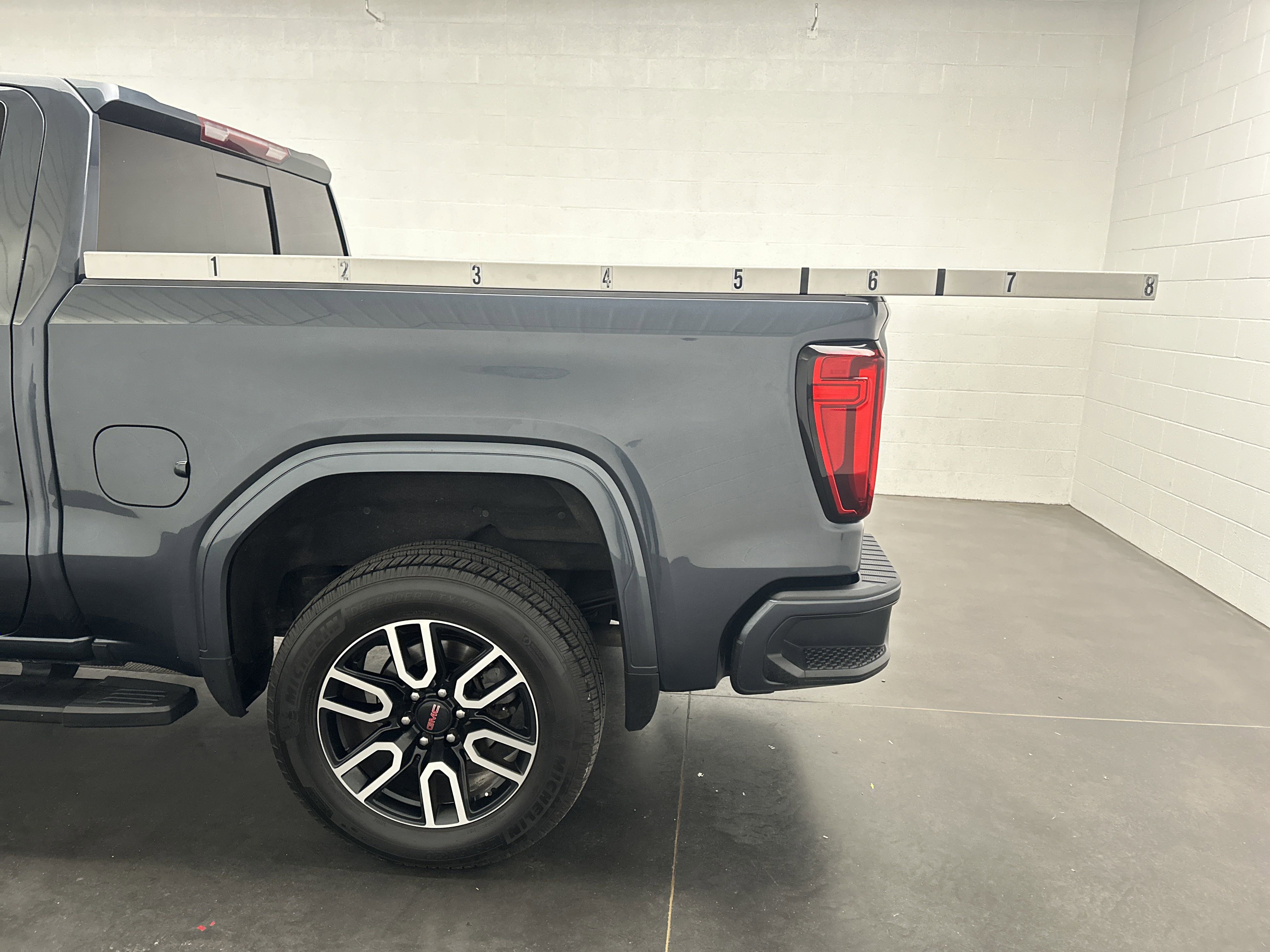 Used 2020 GMC Sierra 1500 AT4 w/ AT4 Preferred Package image 6