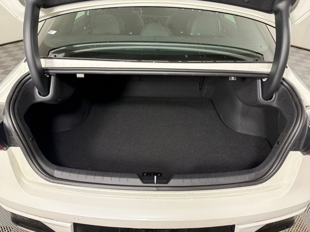 Used 2025 Kia K5 GT image 12