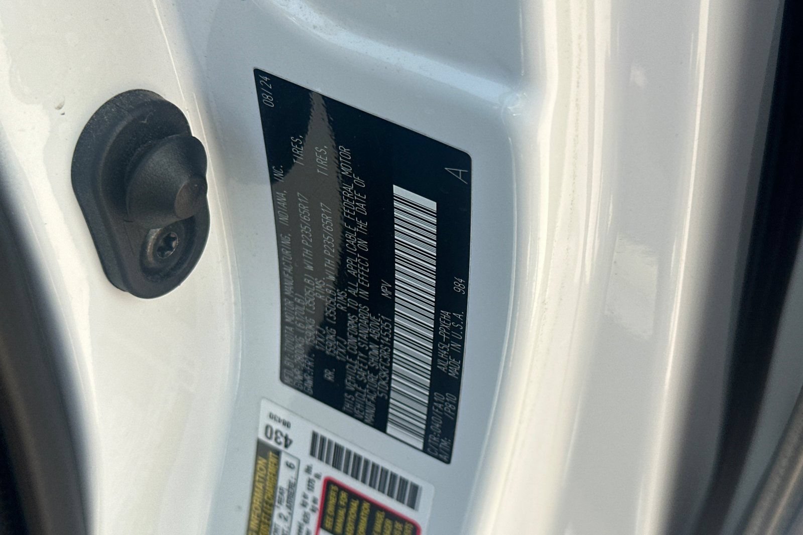 Certified 2024 Toyota Sienna LE AWD/4WD image 38