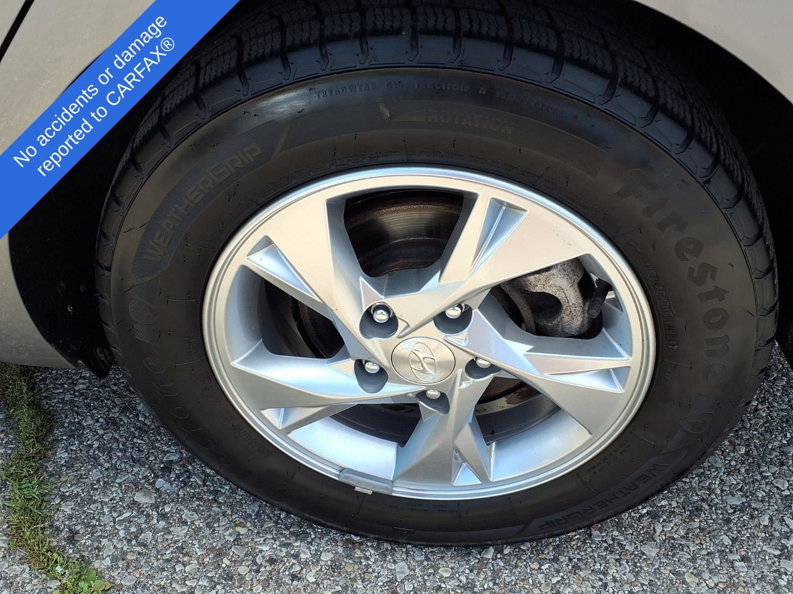 Used 2022 Hyundai Elantra SE FWD image 10