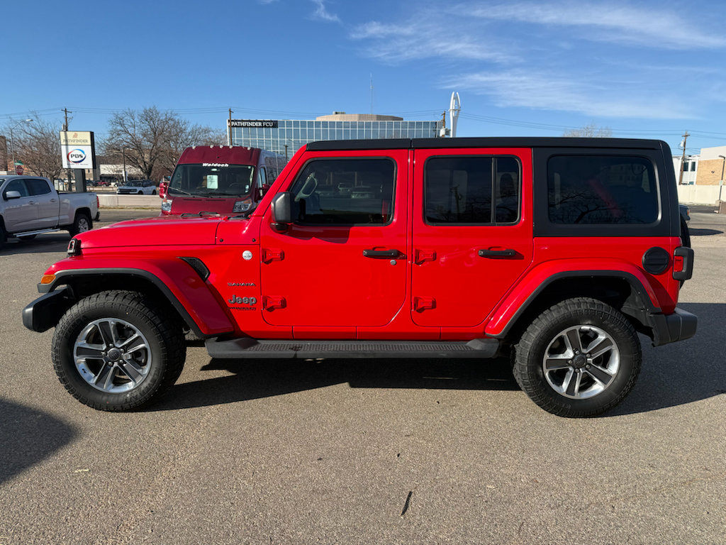 Used 2021 Jeep Wrangler Unlimited Sahara AWD/4WD image 1
