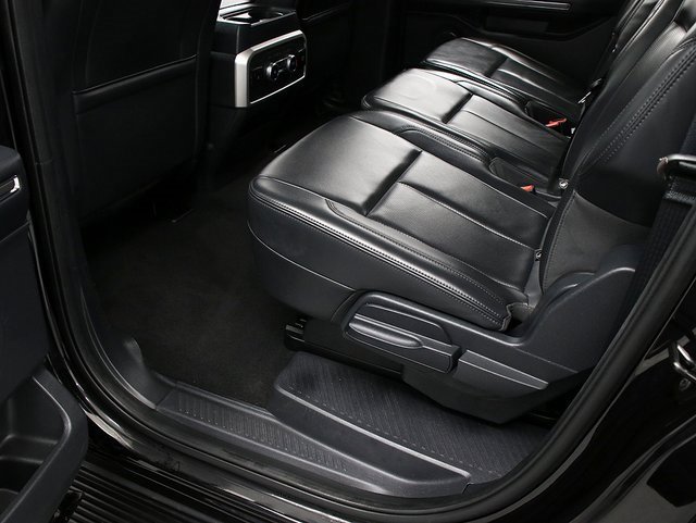 Used 2024 Ford Expedition Max XLT image 27