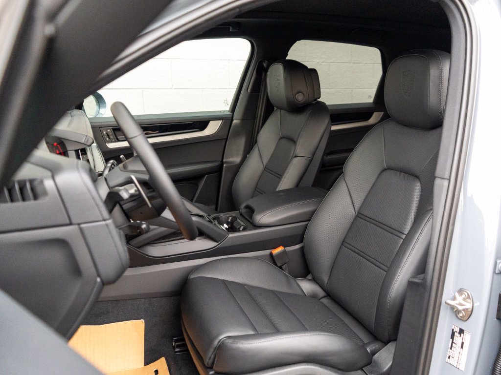 New 2026 Porsche Cayenne S AWD/4WD image 5