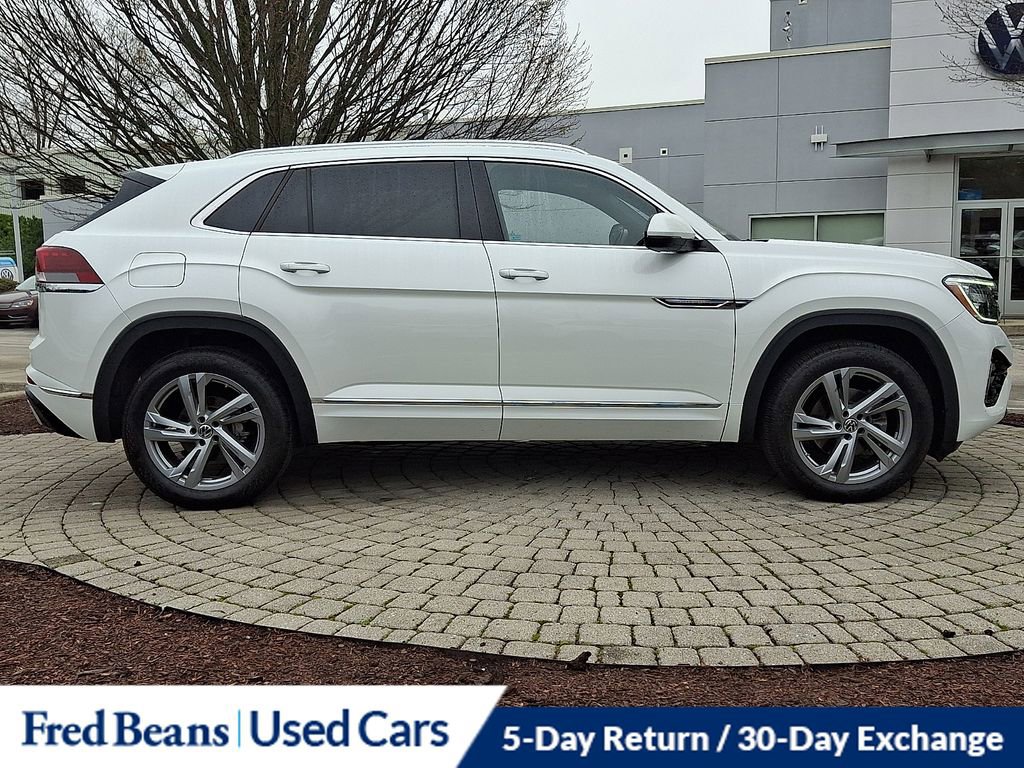 Certified 2024 Volkswagen Atlas Cross Sport SEL R-Line image 7
