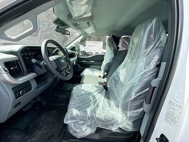 New 2026 Ford F550 4x4 Supercab Super Duty image 16