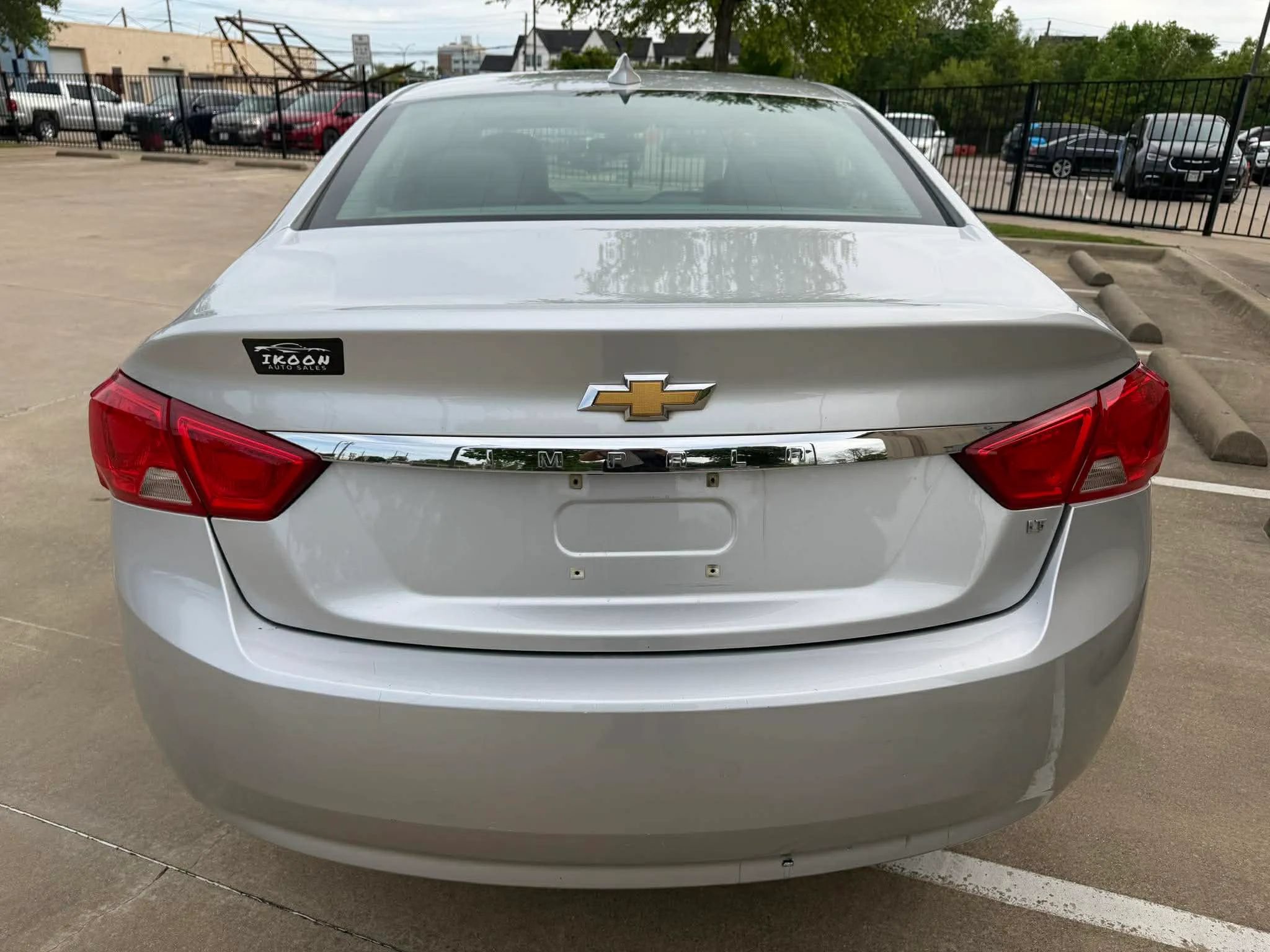 Used 2019 Chevrolet Impala LT FWD image 7