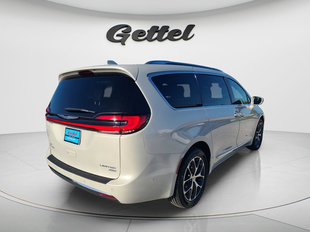 Used 2021 Chrysler Pacifica Limited w/ Premium & Safety Sphere Group AWD/4WD image 5