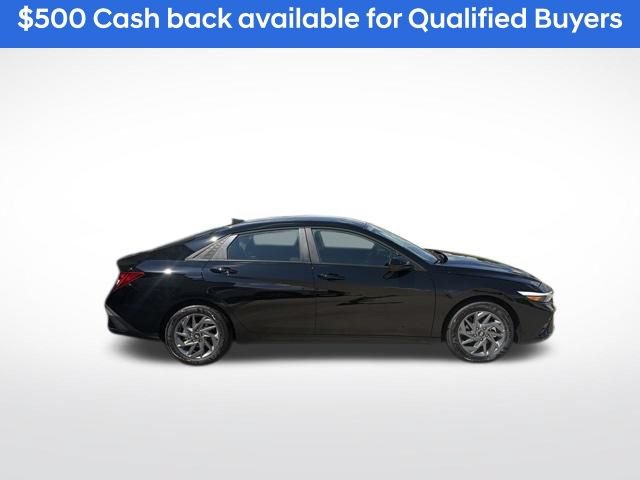 New 2026 Hyundai Elantra Hybrid FWD image 2
