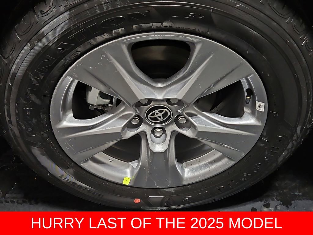 New 2025 Toyota RAV4 XLE image 10