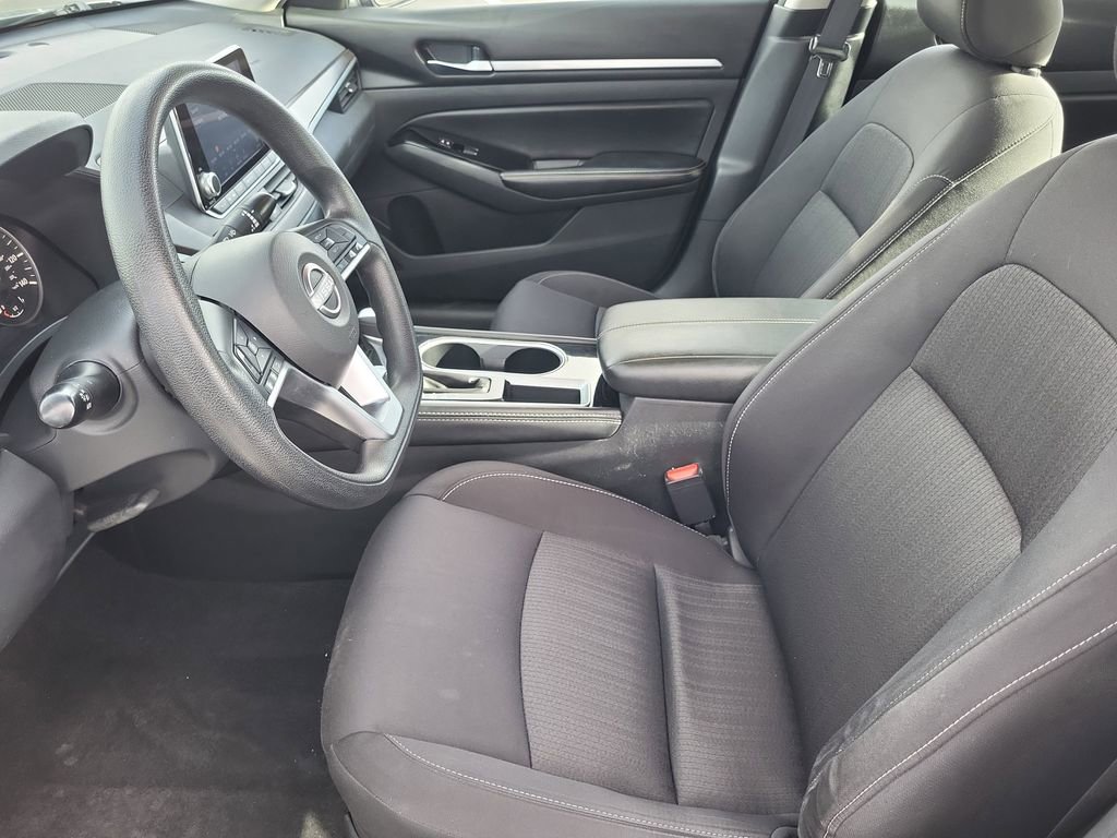 Used 2023 Nissan Altima 2.5 SV image 12