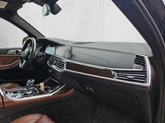 Used 2021 BMW X7 xDrive40i w/ M Sport Package image 16