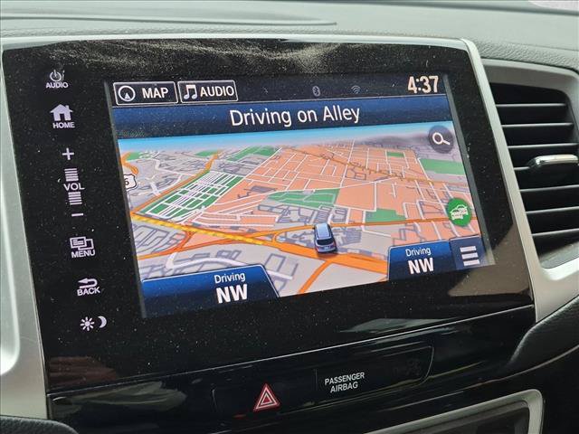 Used 2018 Honda Pilot Touring image 14