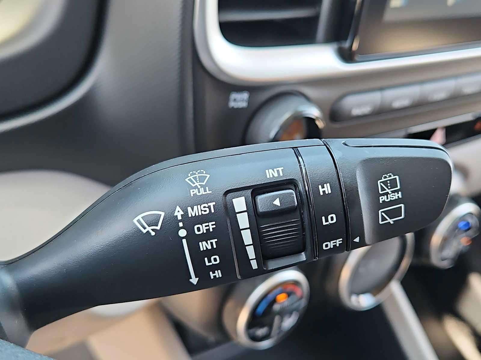 Certified 2026 Hyundai Venue SEL FWD image 25