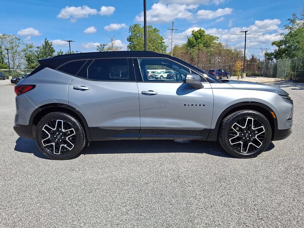 Used 2023 Chevrolet Blazer RS AWD/4WD image 11
