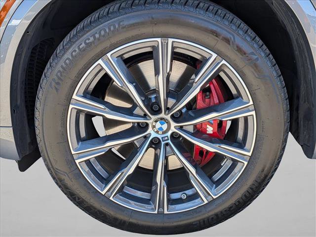 Certified 2024 BMW X5 xDrive40i w/ M Sport Package AWD/4WD image 25