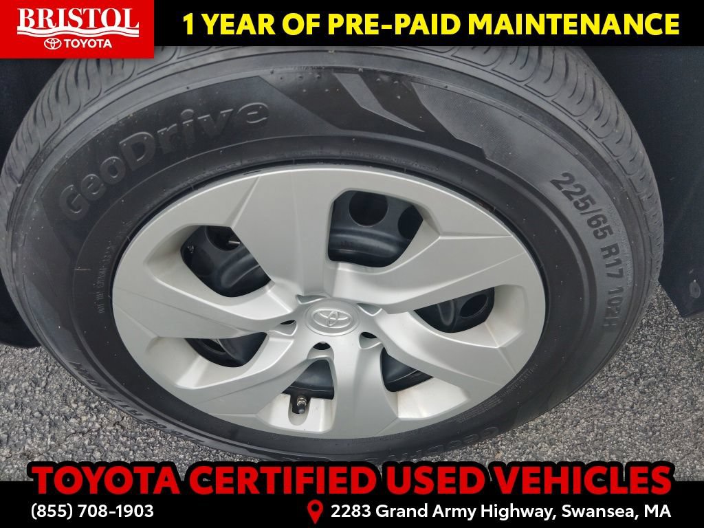 Certified 2021 Toyota RAV4 LE AWD/4WD image 12