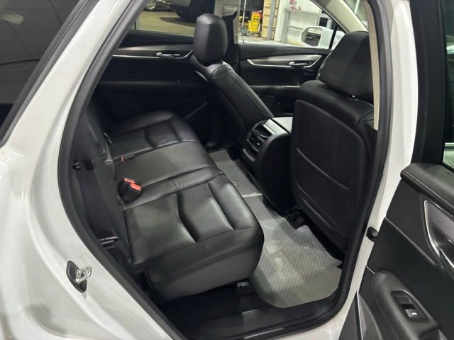 Used 2017 Cadillac XT5 Luxury w/ Driver Awareness Package AWD/4WD image 34