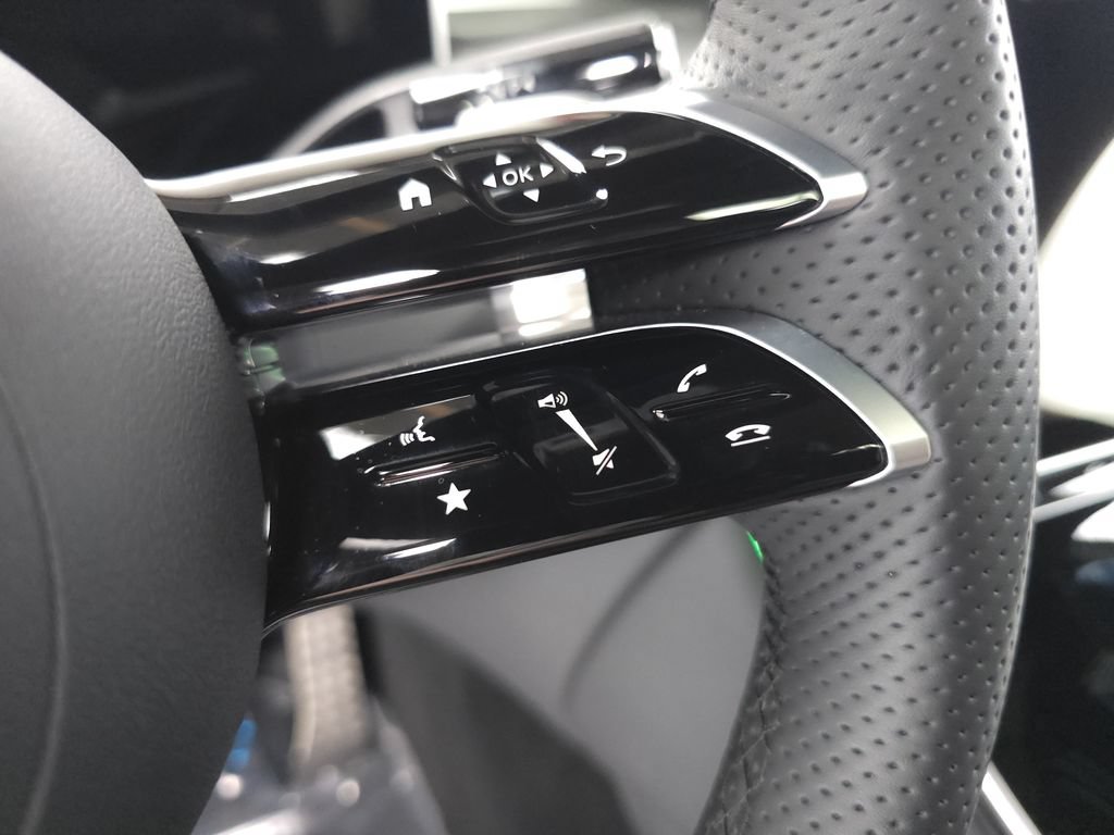 Certified 2026 Mercedes-Benz GLC 300 4MATIC image 13