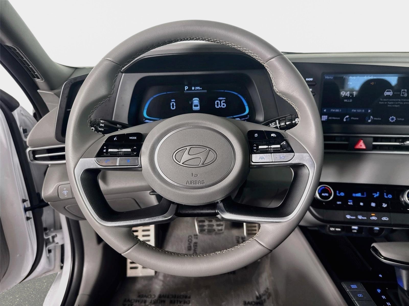 Certified 2026 Hyundai Elantra Sport FWD image 12