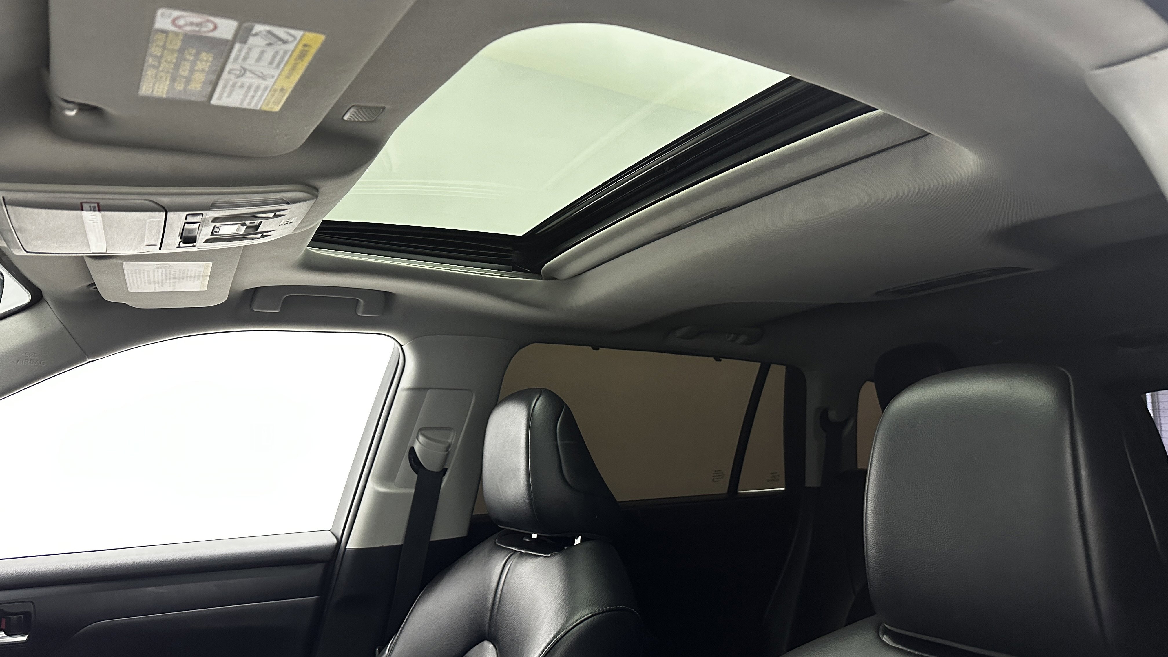 Used 2022 Toyota Highlander XLE image 5