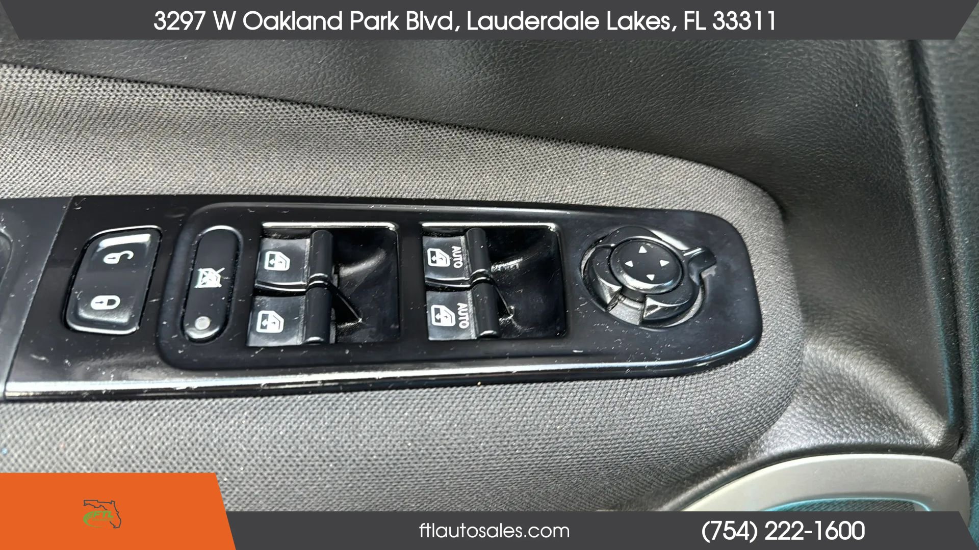 Used 2021 Jeep Renegade Latitude AWD/4WD image 25