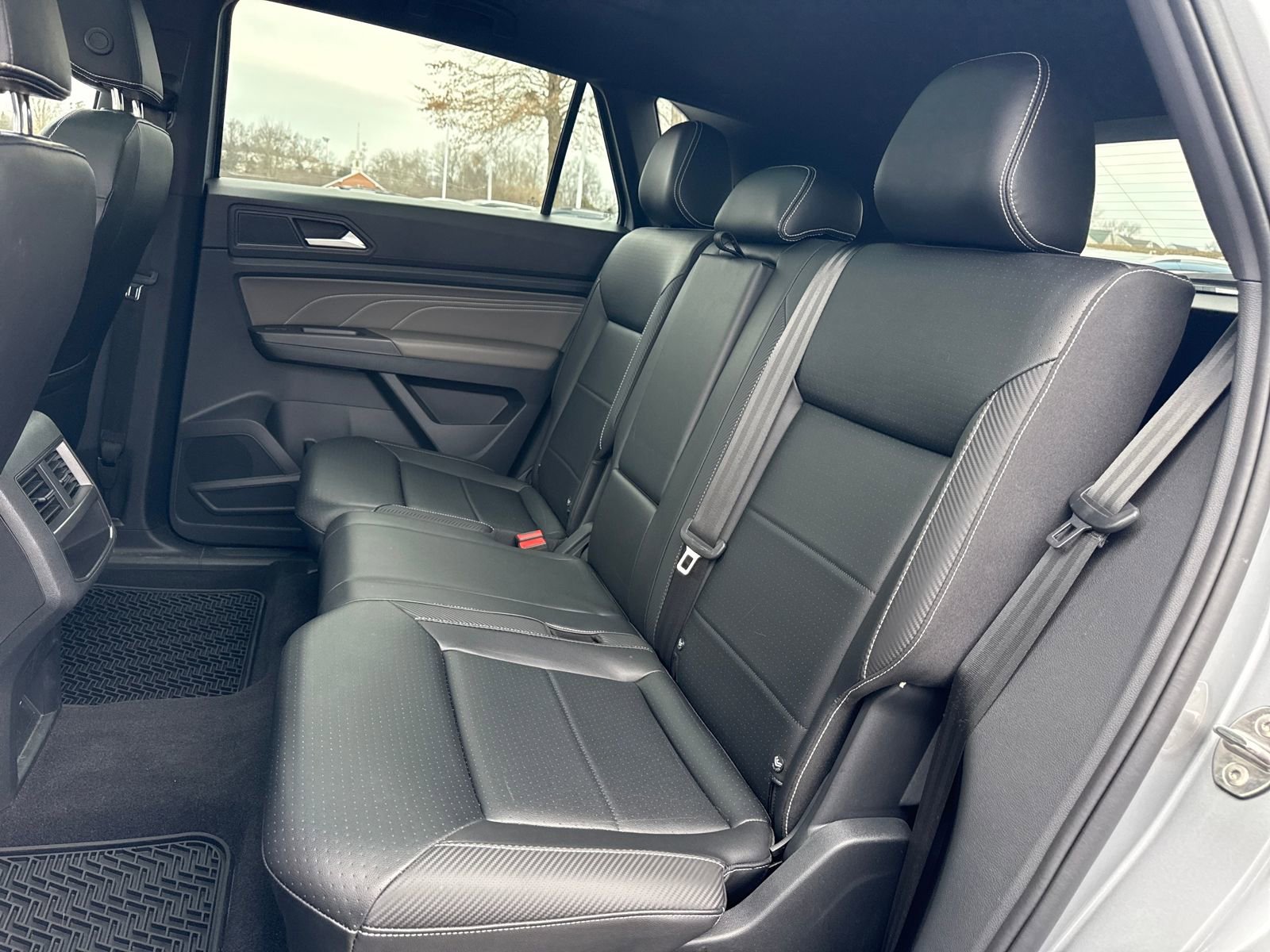 Used 2022 Volkswagen Atlas Cross Sport SE w/ Panoramic Sunroof Package image 14