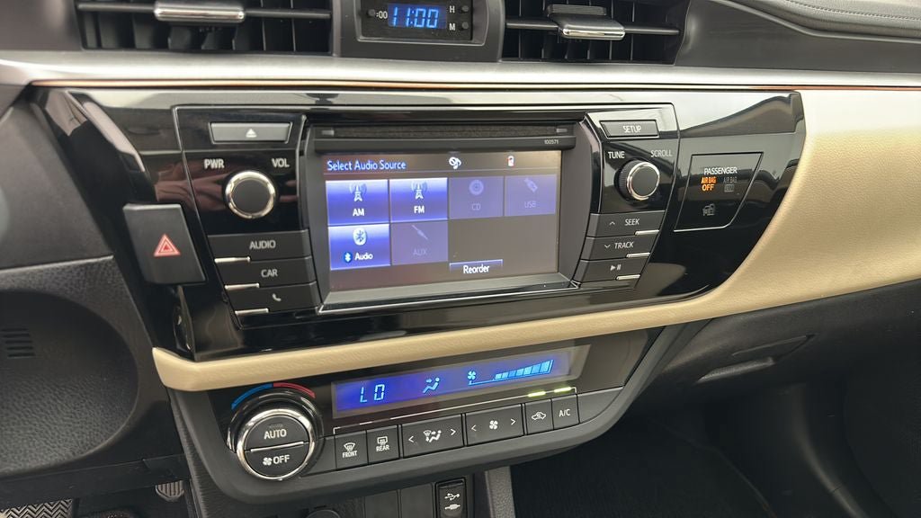 Used 2016 Toyota Corolla LE FWD image 19